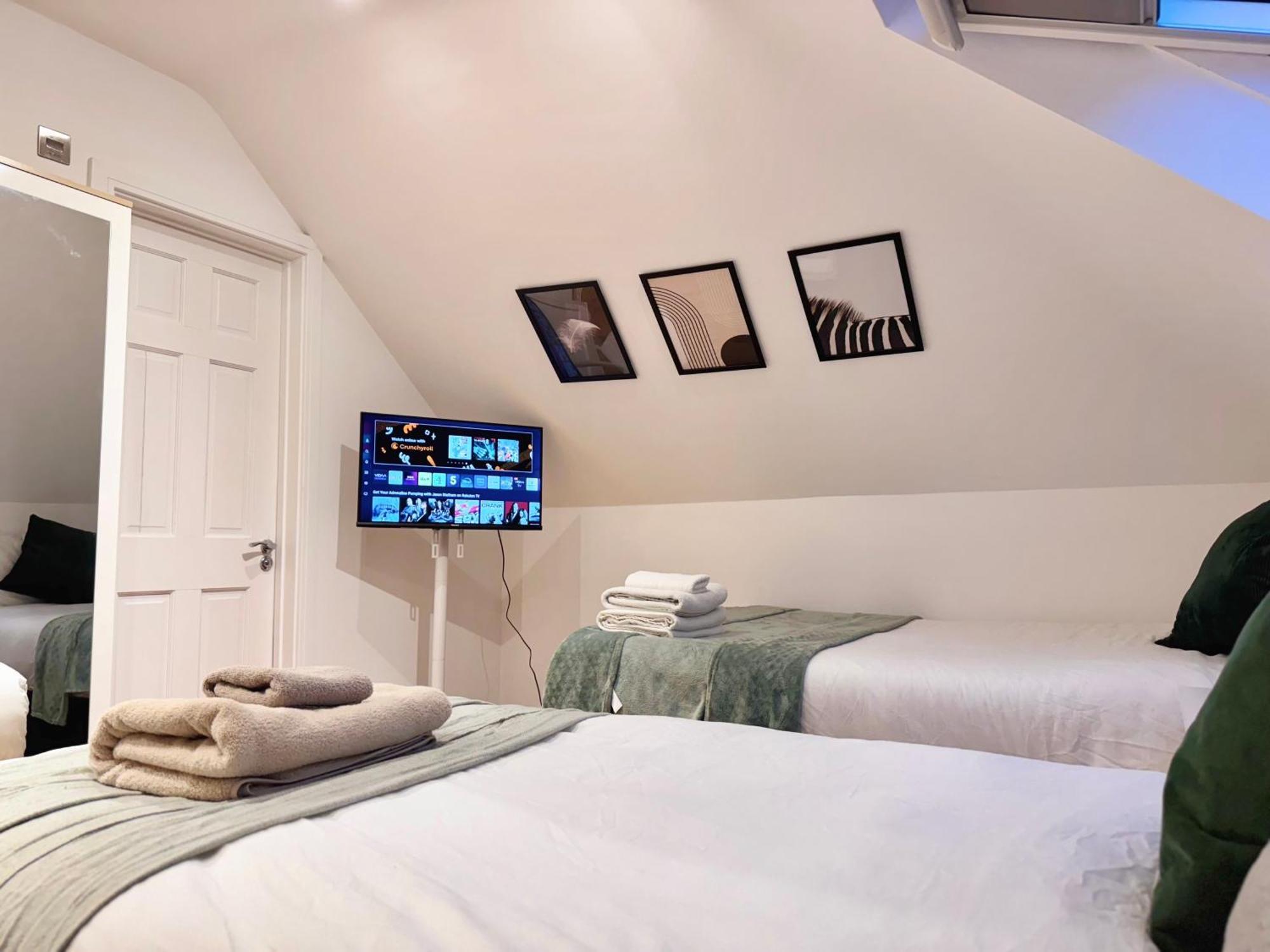 En-Suites With Free Parking 30Min To Central London Eksteriør bilde